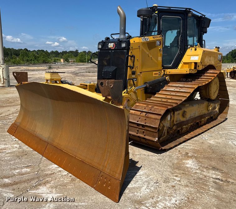 2023 Caterpillar D6 LGP dozer - EE0073