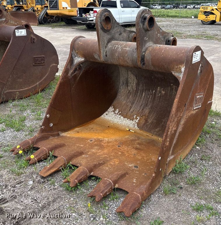 Rockland EH70 excavator bucket - EF3100