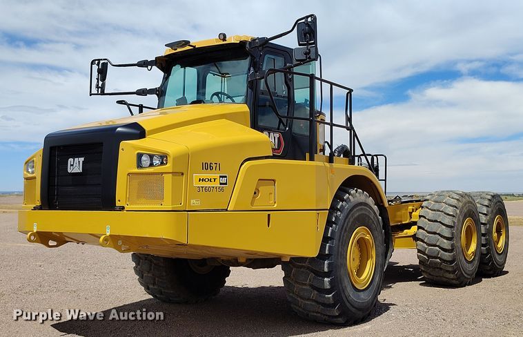 2023 Caterpillar 745 articulated scraper truck - EH0255