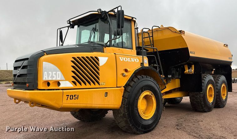 2008 Volvo A25E water wagon - EH0272