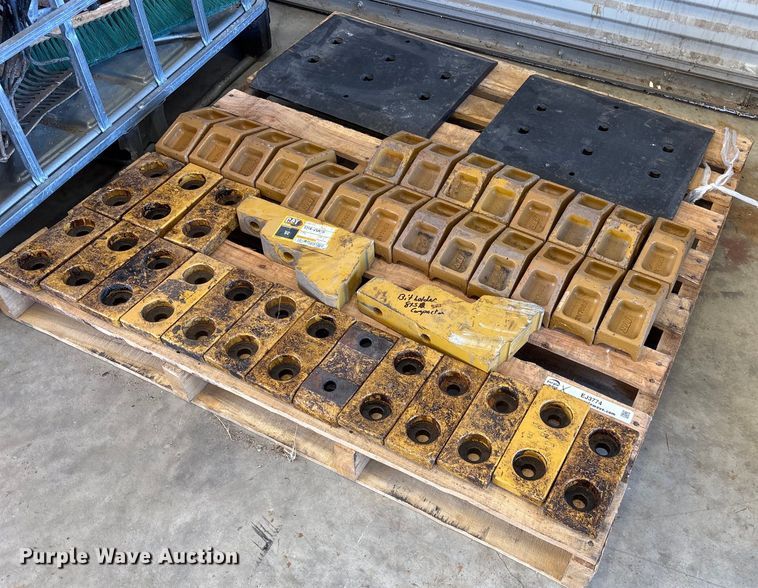 Caterpillar soil compactor parts - EJ3774