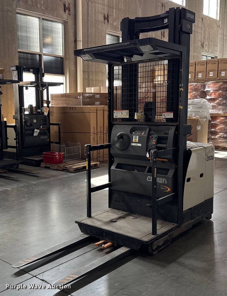 2015 Crown SP3520-30 order picker - DH9968