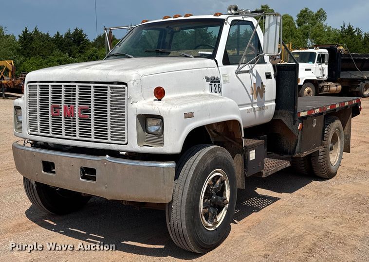 1992 GMC C7 flatbed truck - DU9740