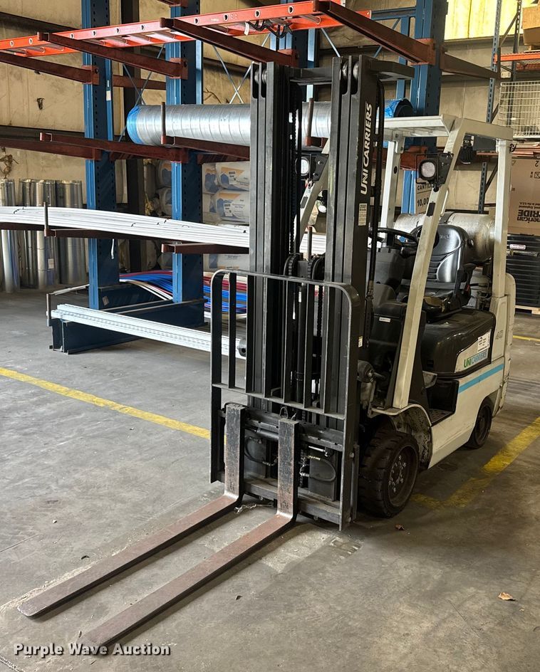 2017 UniCarriers CFS40 forklift - DW1971