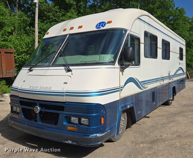 1995 Holiday Rambler Vacationer RV - DW7010