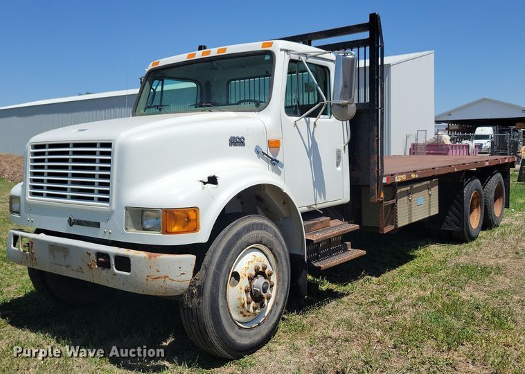 1998 International 4900 dump flatbed truck - DX6965