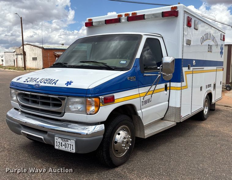 1997 Ford E350 ambulance - DY2492