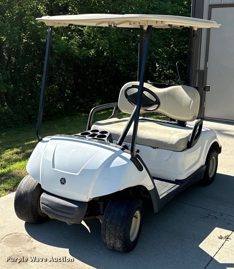 Yamaha YDRAX golf cart - DZ4160