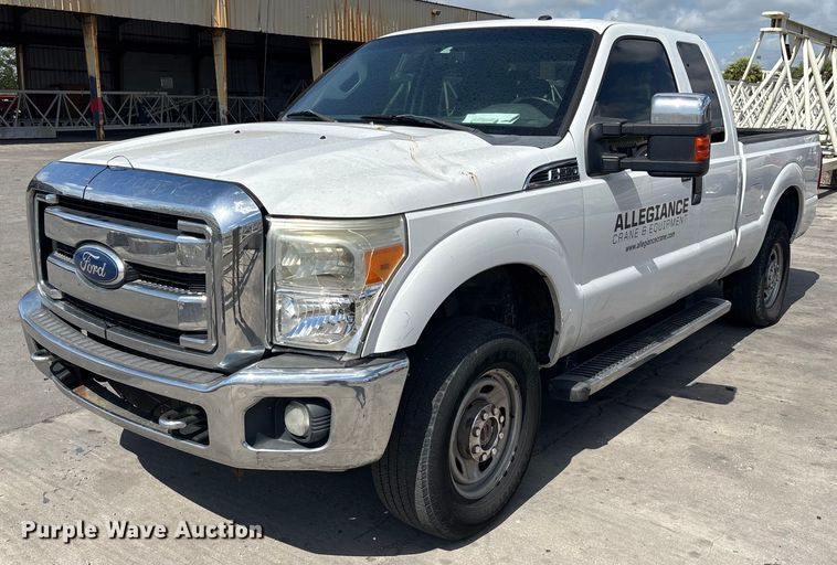2011 Ford F250 Super Duty XLT SuperCab pickup truck - EC3576