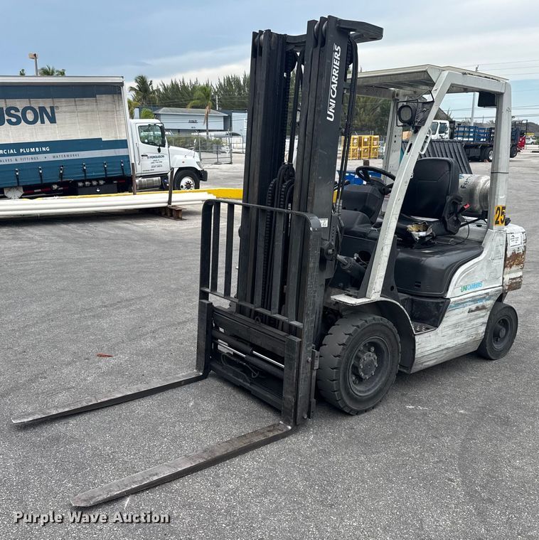 2017 UniCarriers PF50 forklift - EC3617