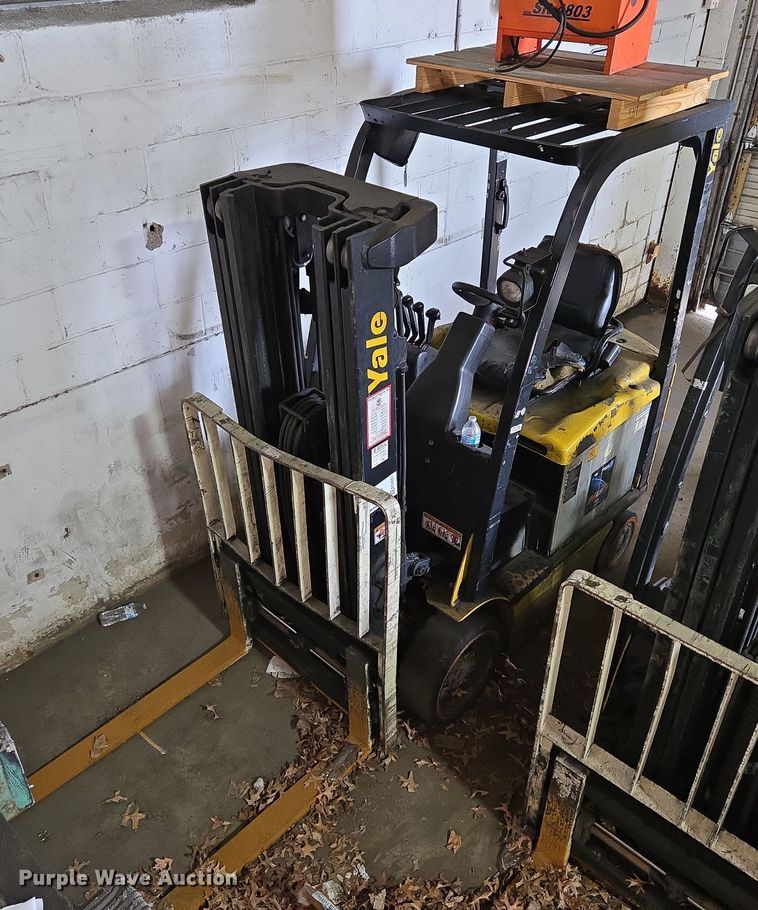 Yale ERC045VGN36TE083 forklift - EC4251