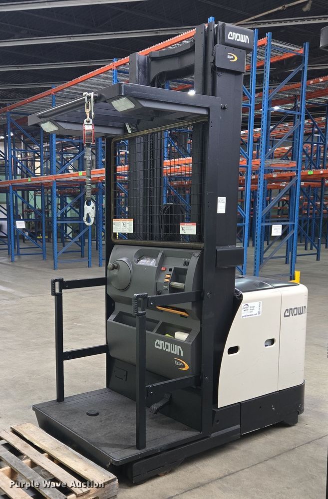 2016 Crown SP3520-30 order picker - EC4253
