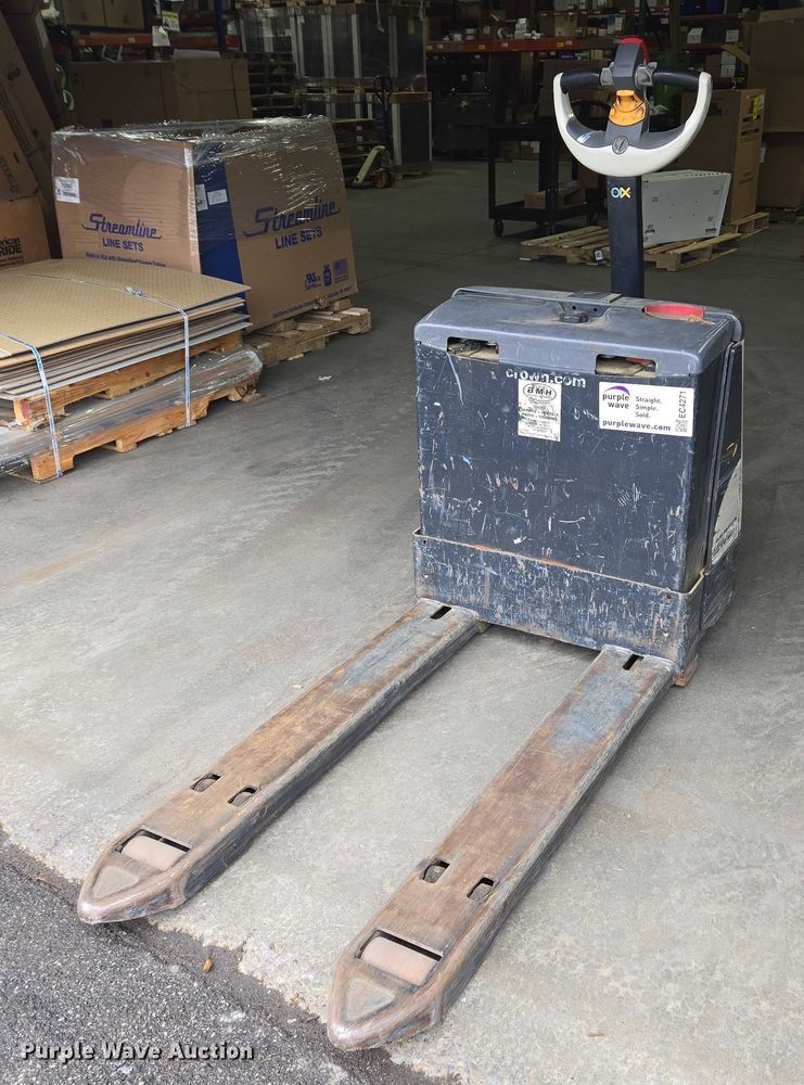 2018 Crown WP3035-45 pallet jack - EC4271