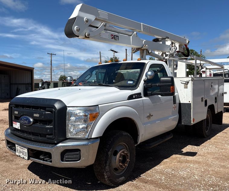 2016 Ford F350 Super Duty bucket truck - EF3114