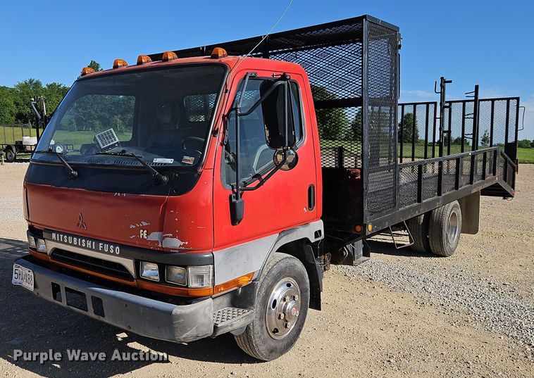 2003 Mitsubishi Fuso flatbed truck - EJ0044