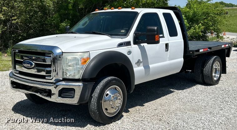 2011 Ford F550 Super Duty XLT  flatbed truck - EK8065