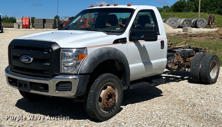 2011 Ford F450 Super Duty XL truck cab and chassis - EK8133