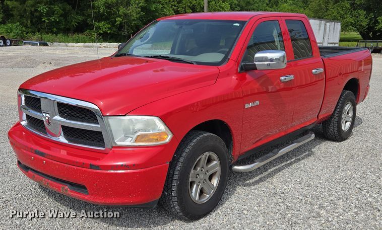 2010 Dodge Ram 1500 Quad Cab pickup truck - EM7376