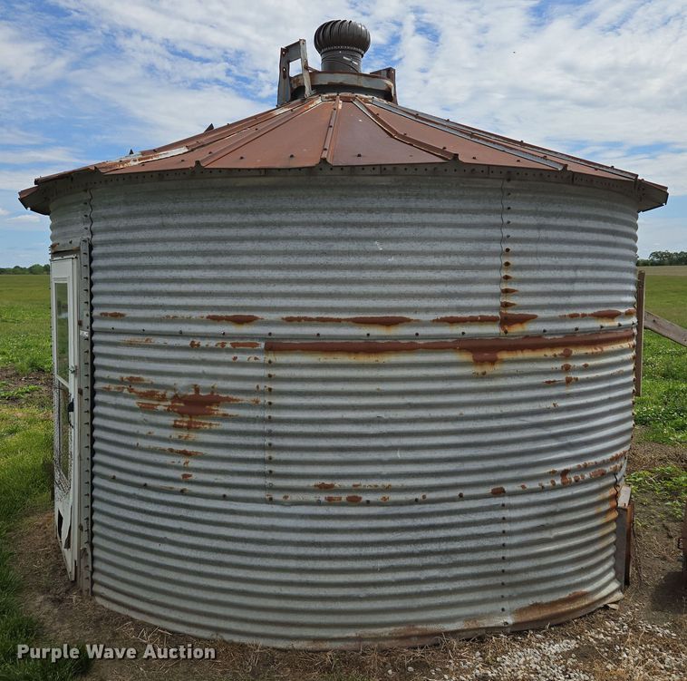 Chicken coop - EM7380