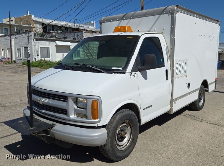 1997 Chevrolet  Express G3500 delivery van - EO0810