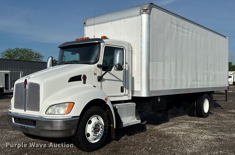 2015 Kenworth T370 box truck - EQ1452