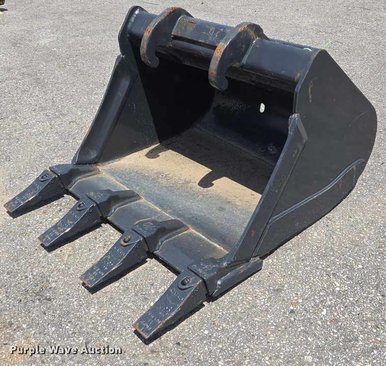 Bobcat MX2T excavator bucket - EQ4008