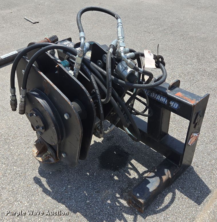 Blue Diamond 100505 skid steer vibratory post driver - EQ4013