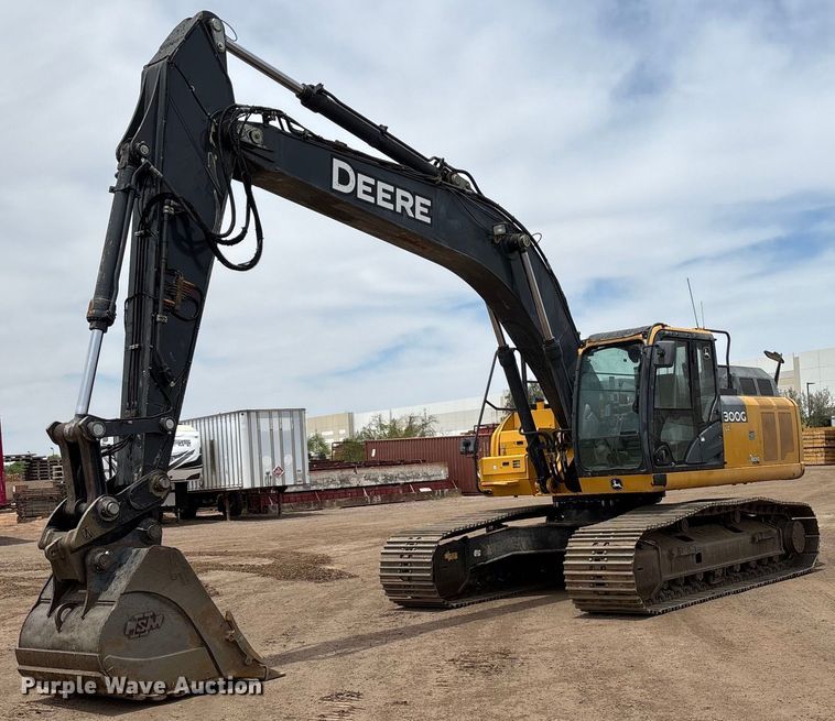 2016 John Deere 300G LC excavator - DH8650