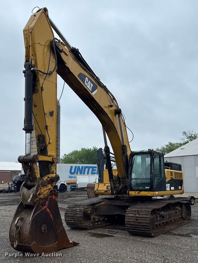 2017 Caterpillar 345D L excavator - DH9960