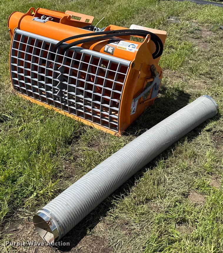 2024 LandHonor DCM-11-250G skid steer concrete mixer - DU9073