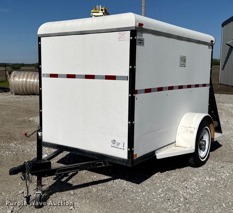1994 Blair enclosed cargo trailer - DV2618