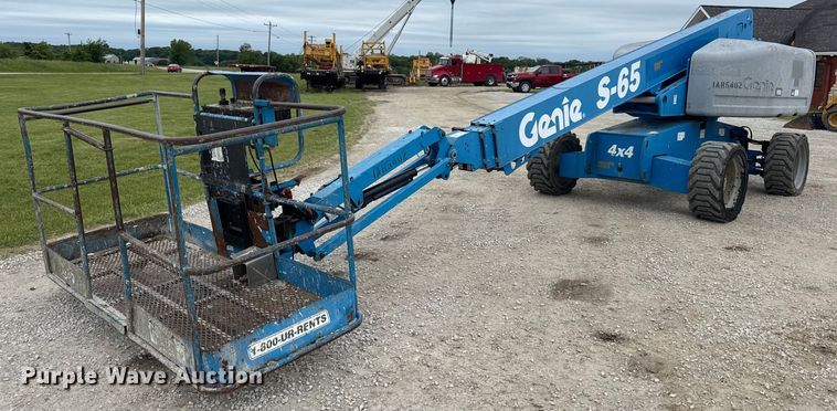 2011 Genie S-65 boom lift - DV4089