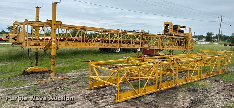 2002 Terex Bid-Well 3600 concrete screed - DV4101