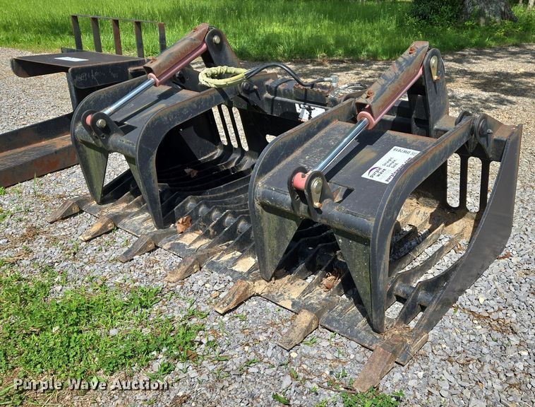 Skid steer rock grapple bucket - DW7016