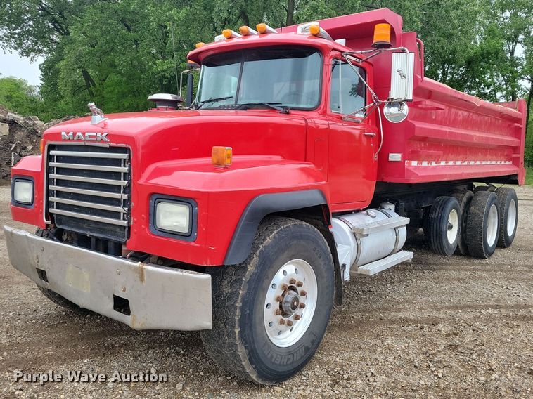 1999 Mack RD688S dump truck - DX6984