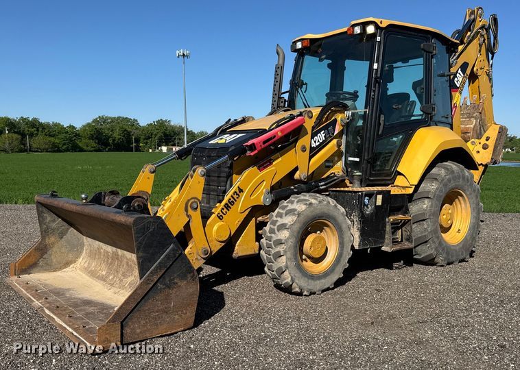 2016 Caterpillar 420F2 IT backhoe - DX8984