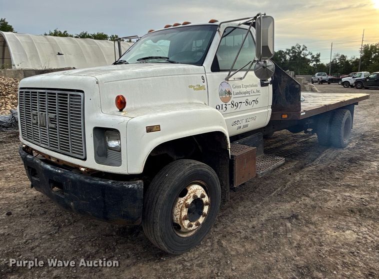 1995 GMC Topkick C6500 flatbed truck - DZ4185