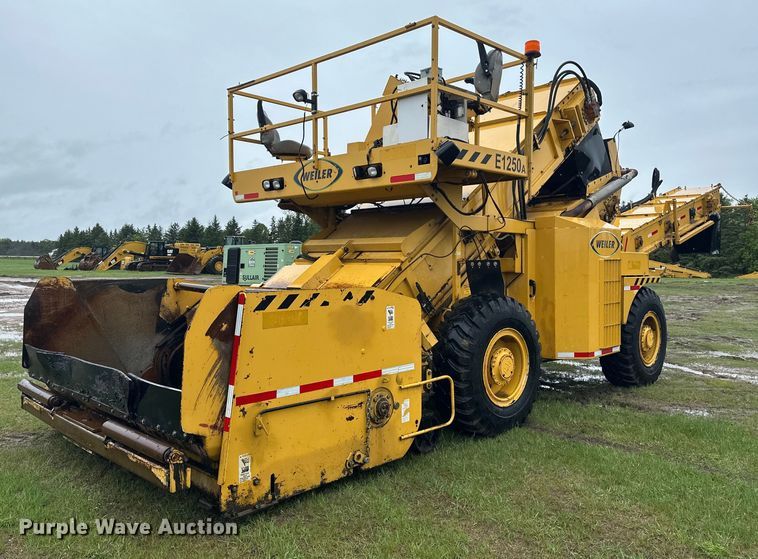 2009 Weiler E1250A  material transfer vehicle - EB2584