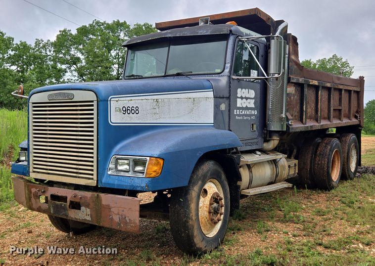 1989 Freightliner FLD120 dump truck - ED1994