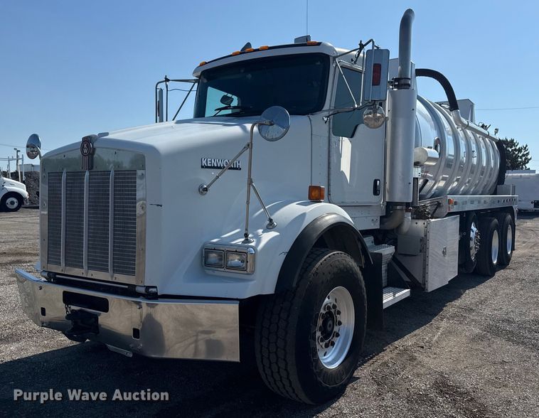 2006 Kenworth T800 vacuum truck - EG5836