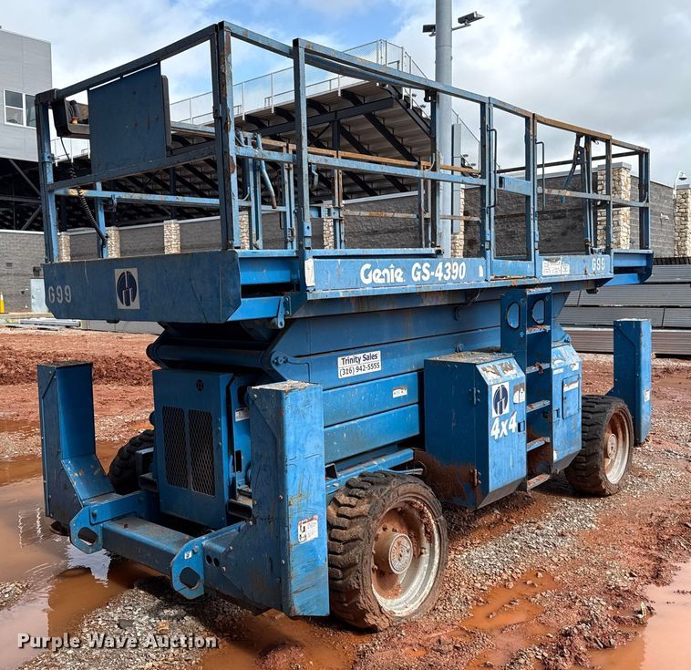 2006 Genie GS-4390 scissor lift - EJ4626