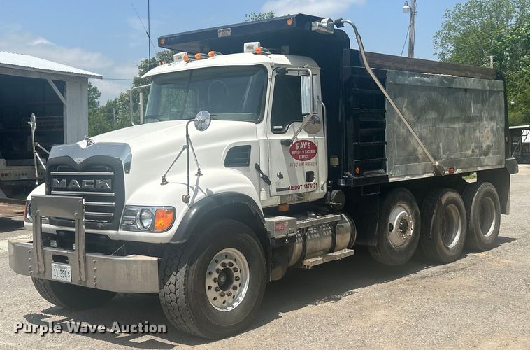 2006 Mack CV Granite dump truck - EK8090