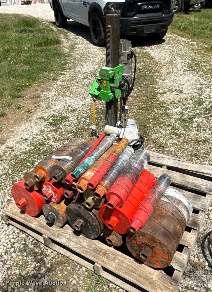 JRC GR1-200 core drill - EM7145