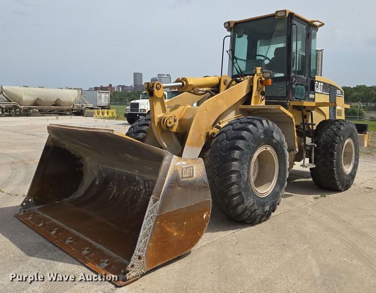 2001 Caterpillar  938G wheel loader - EN8010