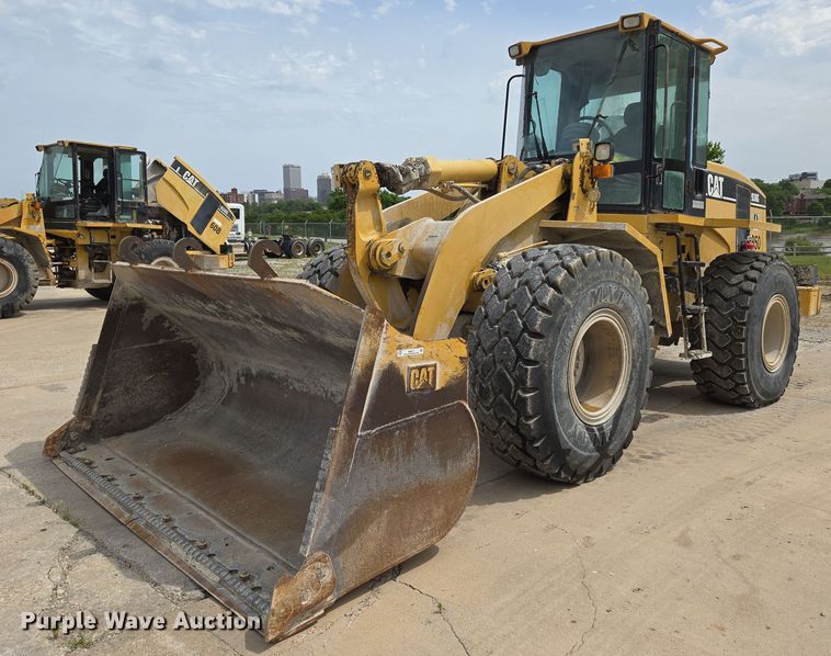 1997 Caterpillar  938G wheel loader - EN8011