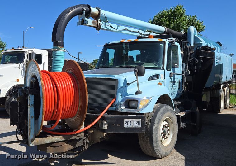 2005 International 7500 sewer jetter truck - EQ6996