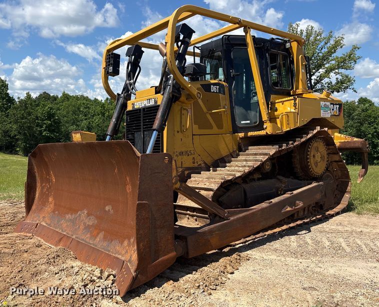 2014 Caterpillar D6T XL dozer - ND9722