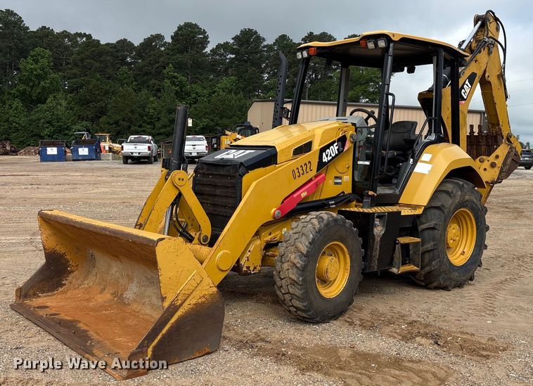 2016 Caterpillar 420F2 backhoe - ND9757