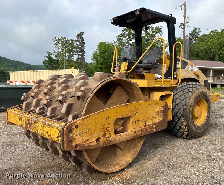 2008 Caterpillar CS-563E single drum vibratory roller - OB9694