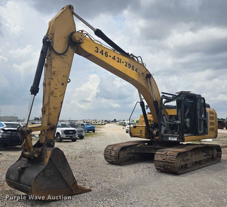 2015 Caterpillar 323FL excavator - YA0568
